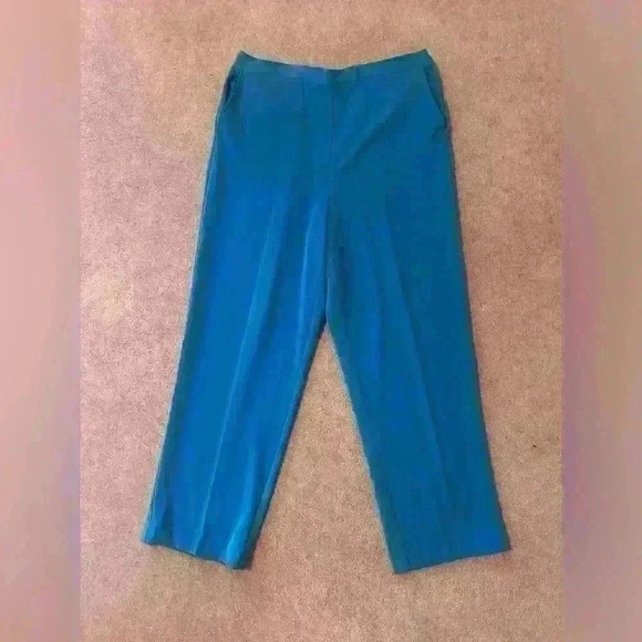 LIKE NEW Alfred Dunner Pants Size 16 - Picture 1 of 5